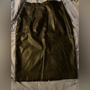 EUC. Vixen leather skirt size XL